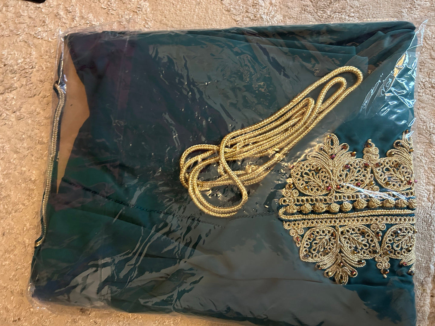 Caftan très classe haute qualité