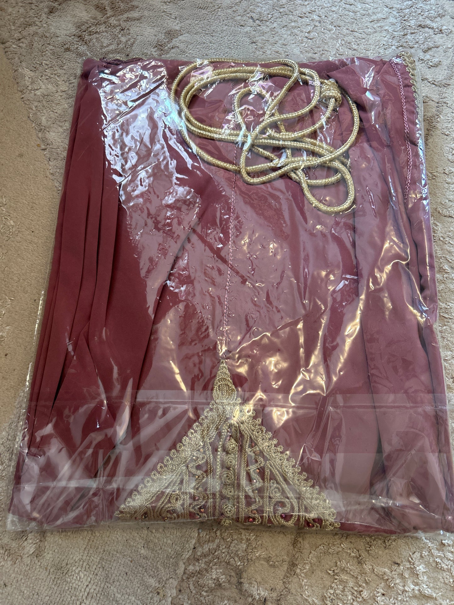 Caftan très tendance haute qualité