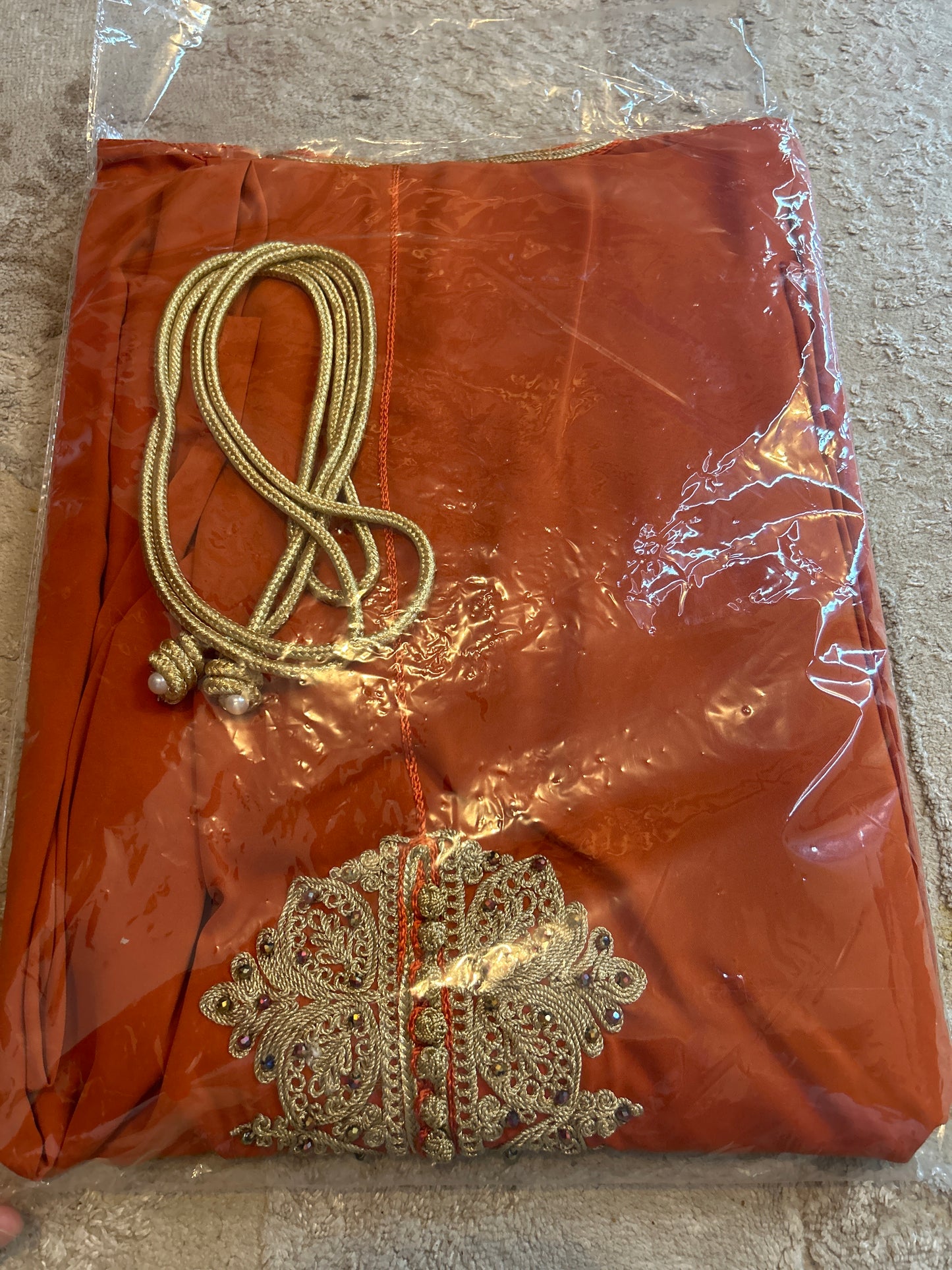 Caftan orange très classe