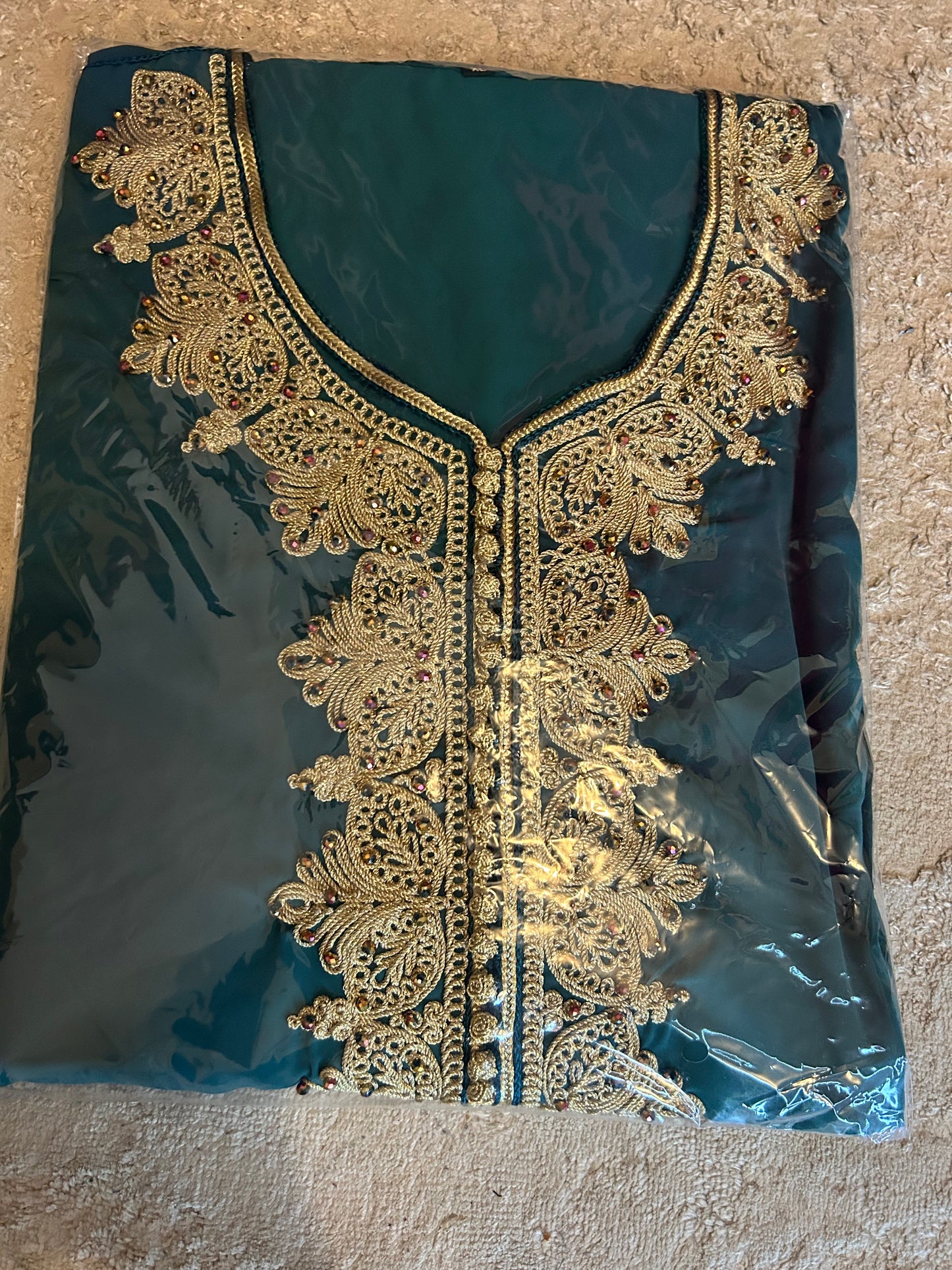 Caftan très classe haute qualité