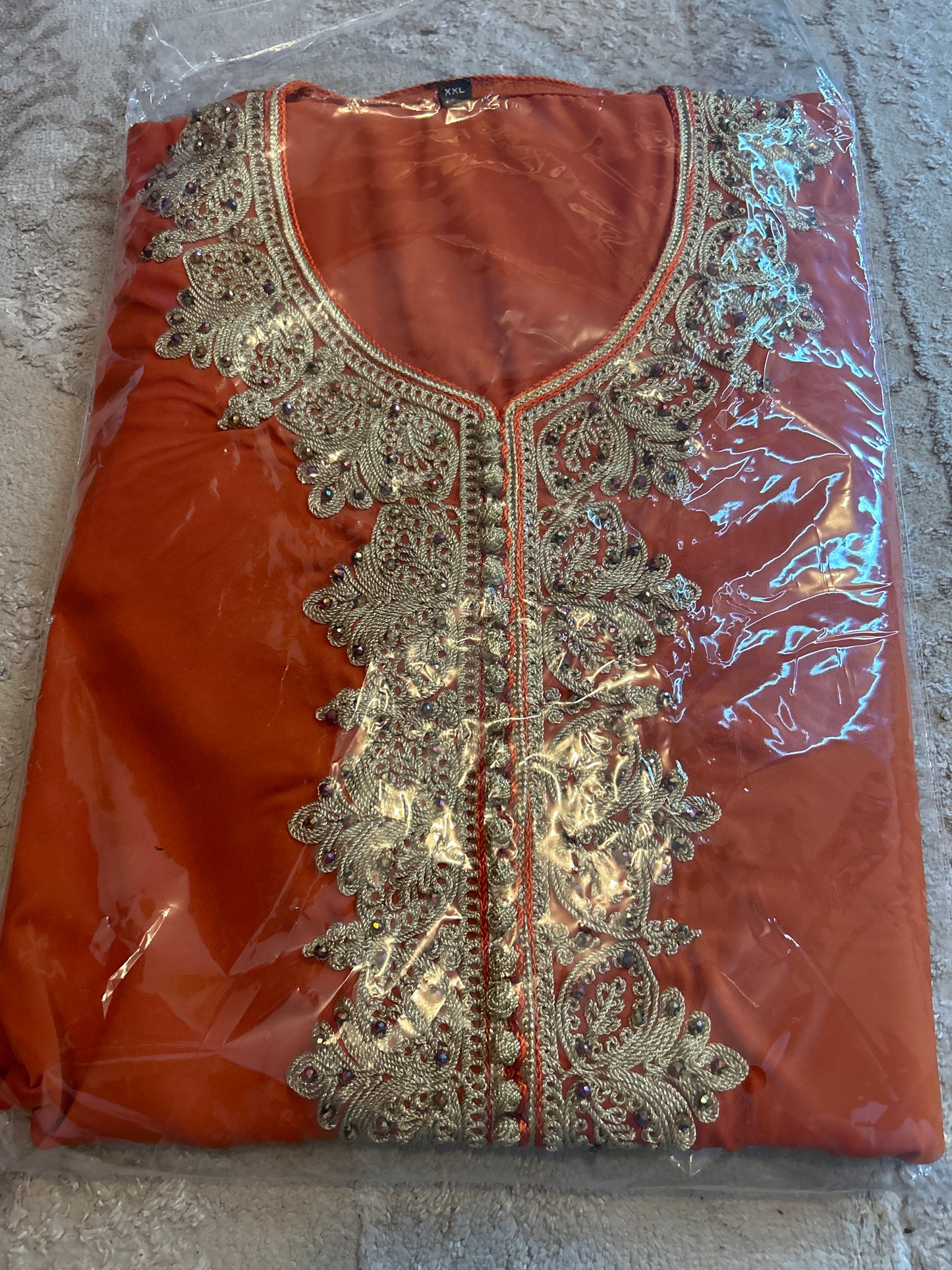 Caftan orange très classe