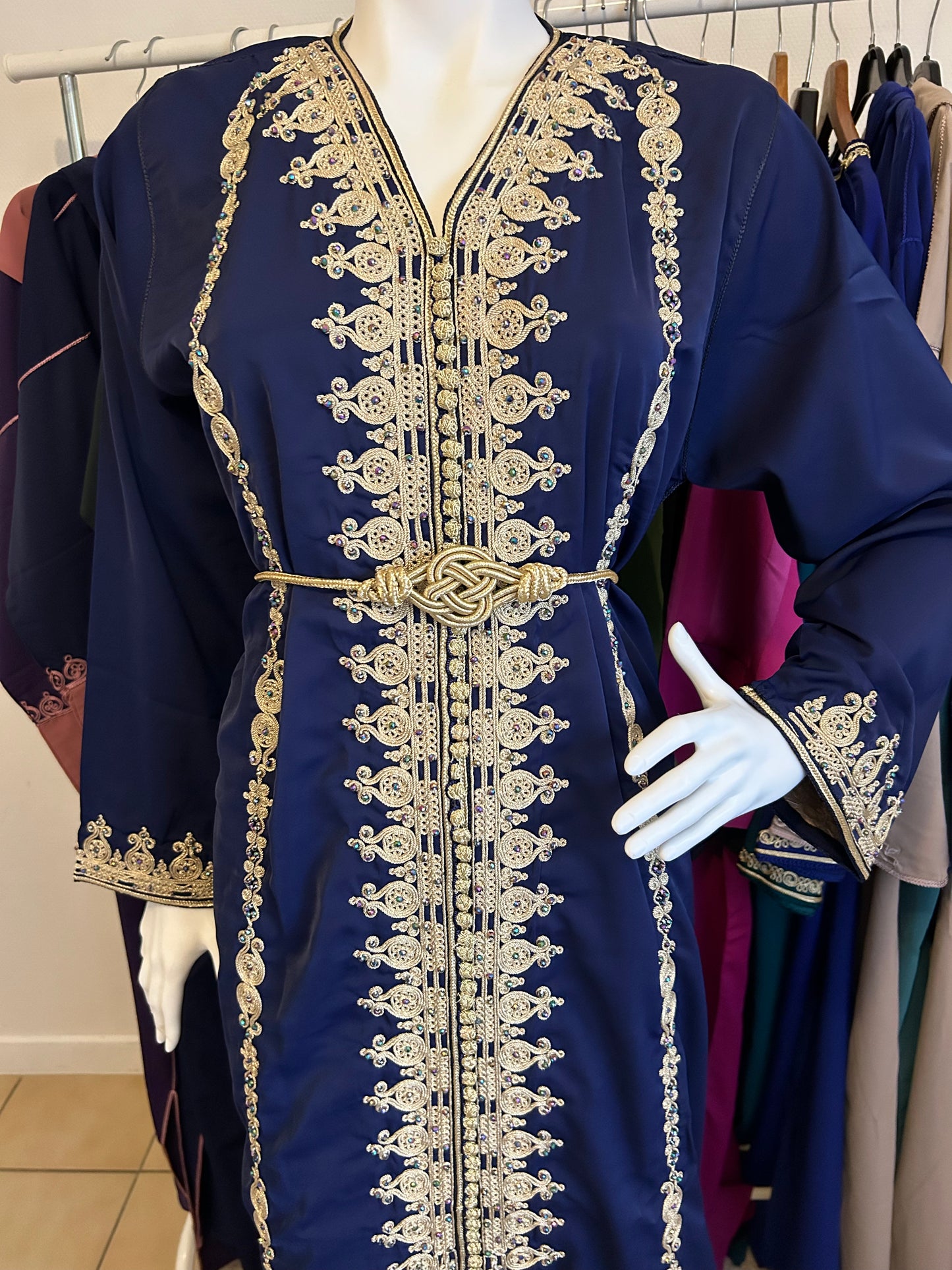 Caftan très classe + ceinture cadeau 🎁
