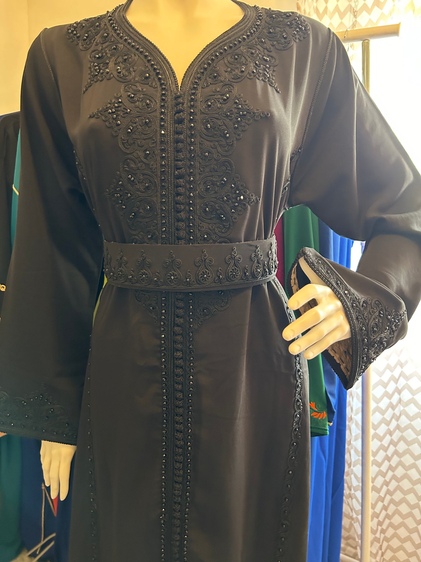 Caftan crêpe de soie très classe haute qualité