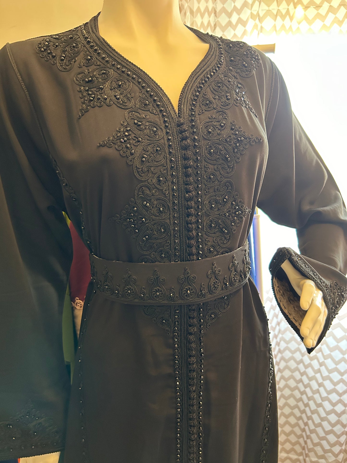 Caftan crêpe de soie très classe haute qualité
