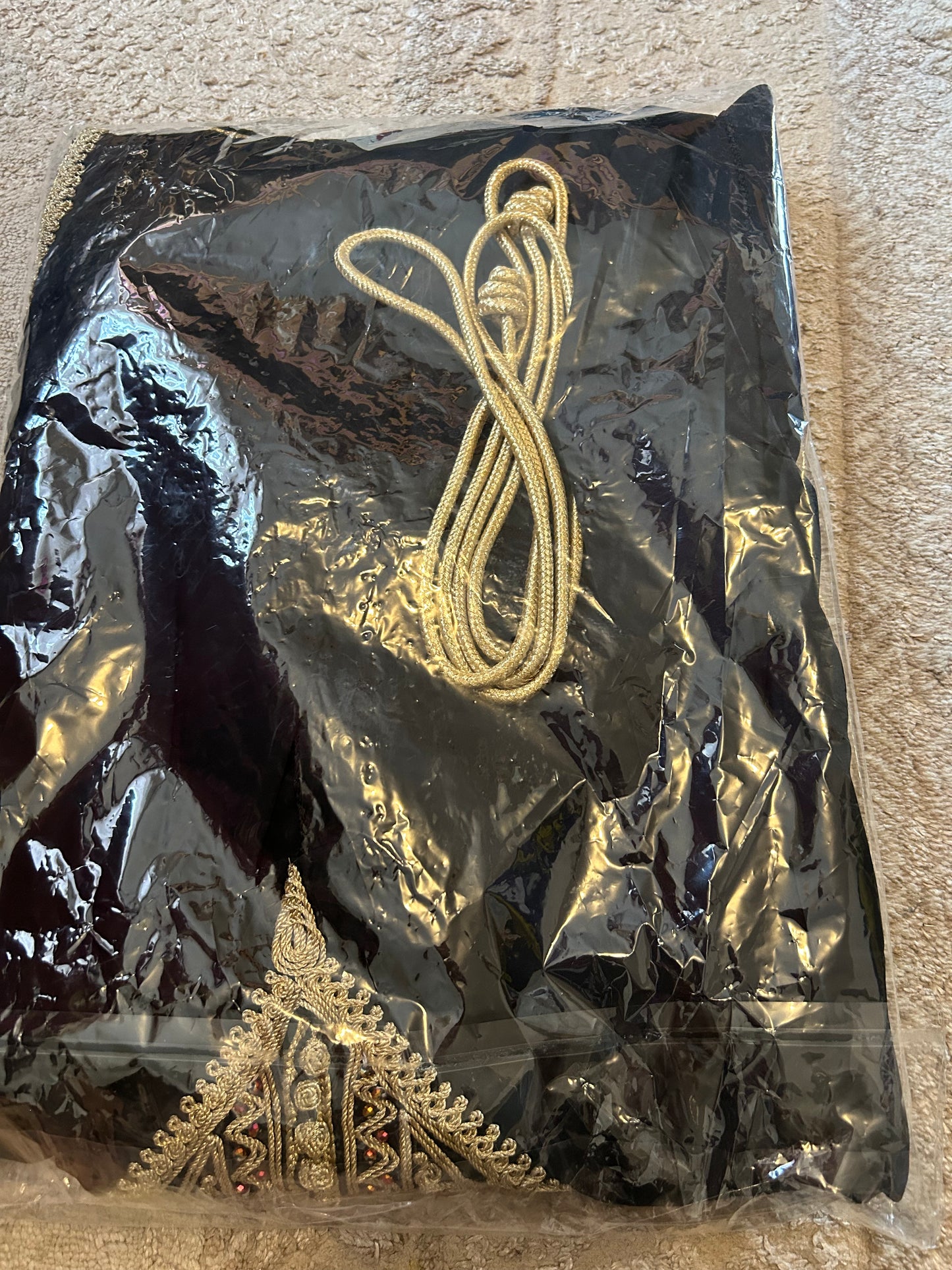 Caftan noir très classe haute qualité