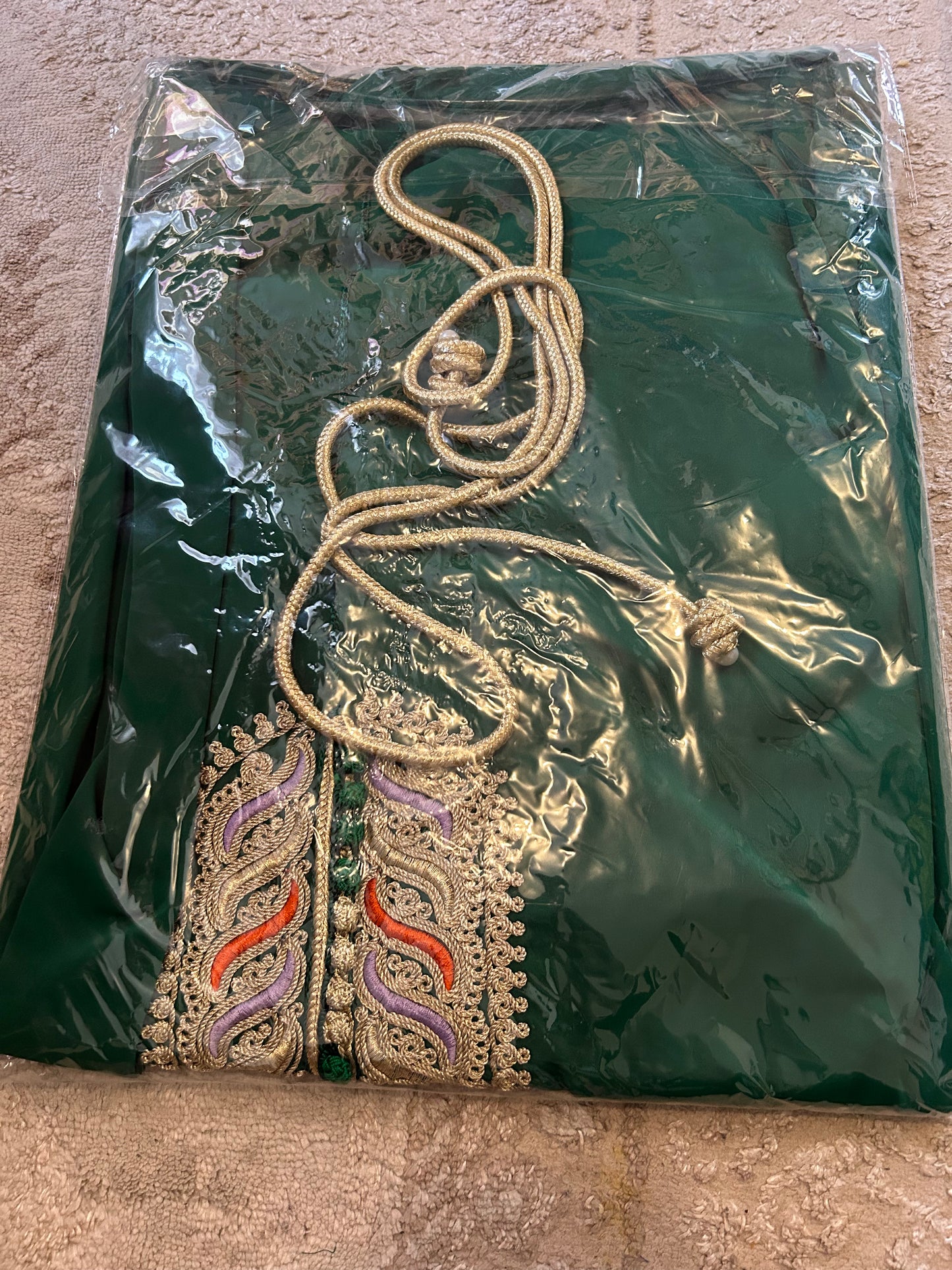 Caftan crêp haute qualité très classe