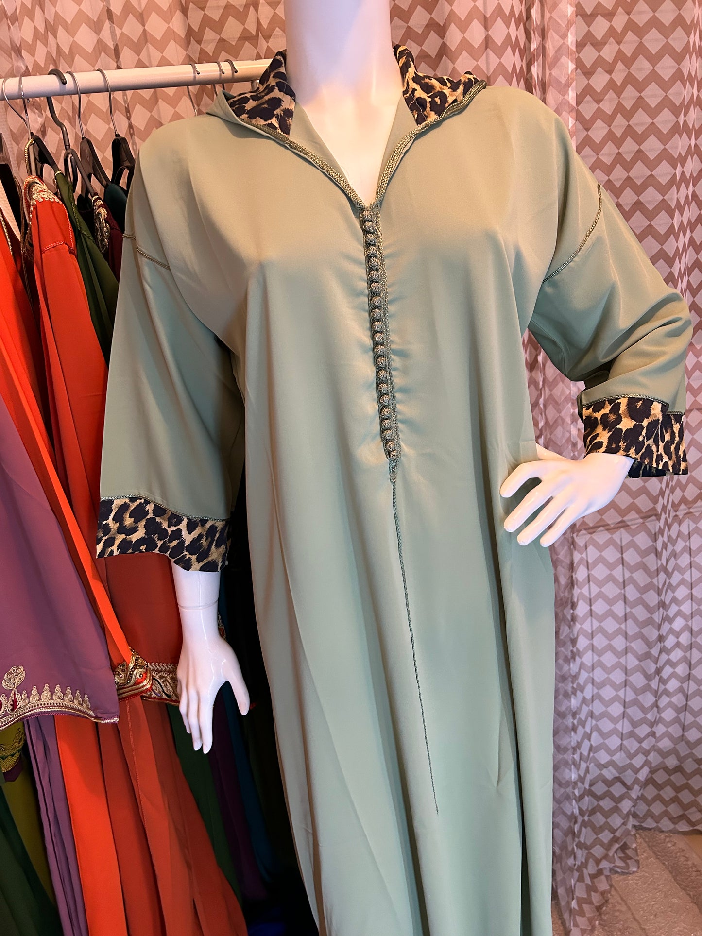 Nouveau modèle jellaba touche léopard