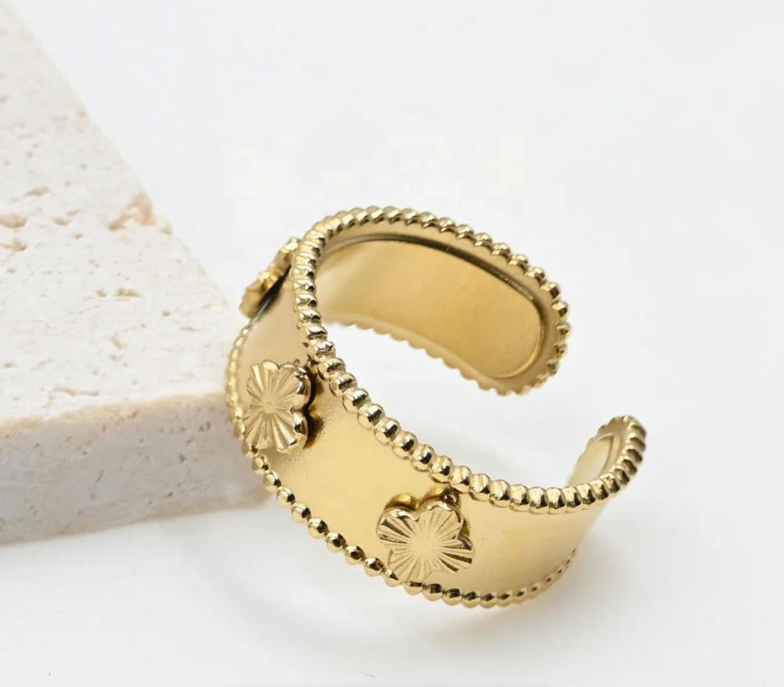 Découvrez l'Élégance Intemporelle : Bijoux Elegante