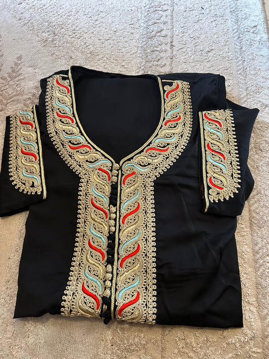 Caftan noir crêp haute qualité très classe